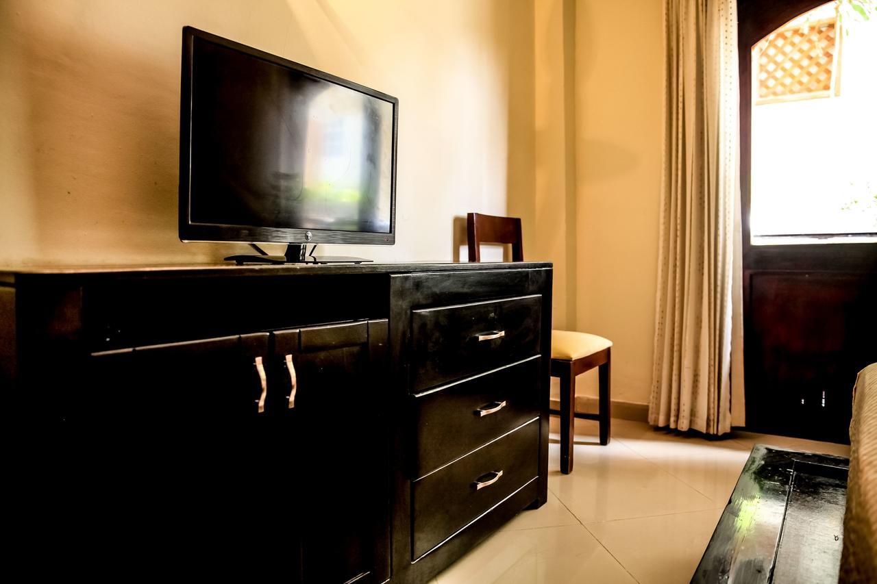Hotel Seranta Brisas De Bavaro (Adults Only) 蓬塔卡纳 外观 照片